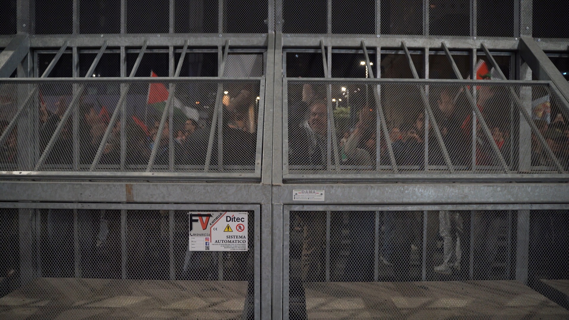 Manifestantes en solidaridad con Palestina en las afueras del Puerto de Génova después de que un carguero ZIM israelí se diera la vuelta sin cargar supuesto equipamiento militar, octubre de 2025. Crédito de la imagen: Michele Amaglio