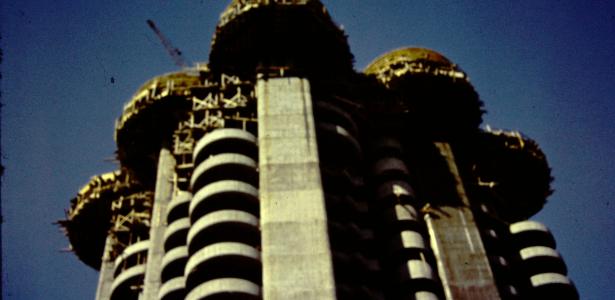 Workshop: Haunting the ghosts of the fossil utopia