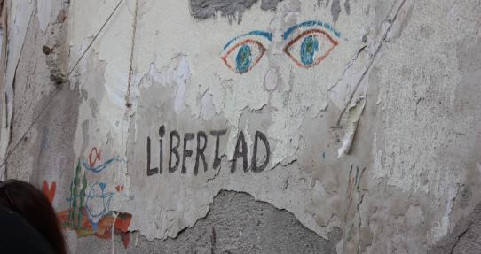 Graffiti con la palabra libertad